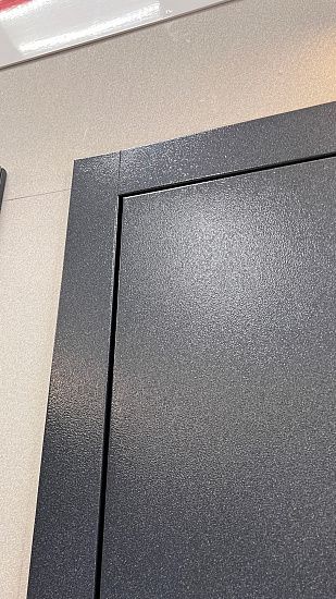 Входная дверь  