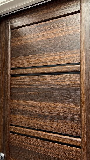 Межкомнатная дверь  