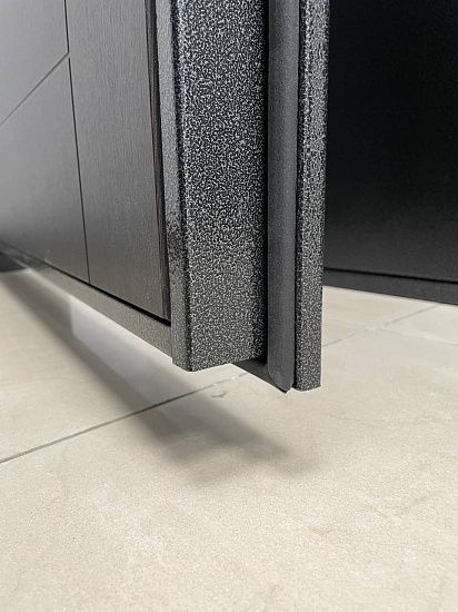 Входная дверь  